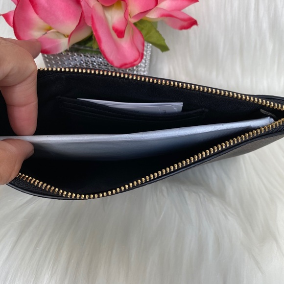 Coach Women’s Large Corner Zip Wristlet In Signature Canvas - Picture 12 of 16